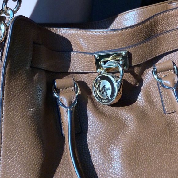 Michael Kors Hamilton Handbag - Picture 3 of 4